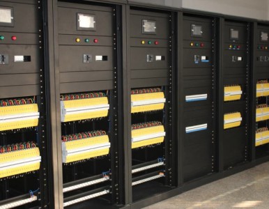 �C�����^���r